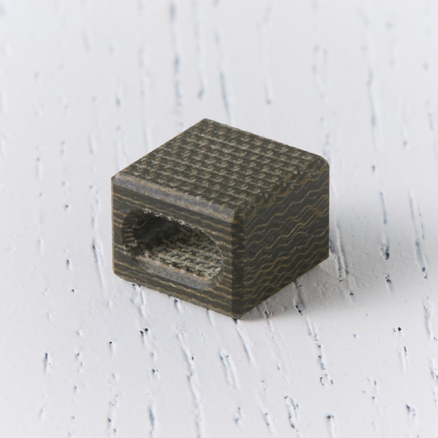 Mono Bead