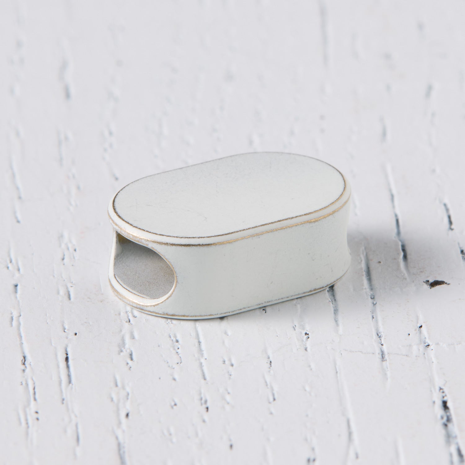 Capsule Slim Bead