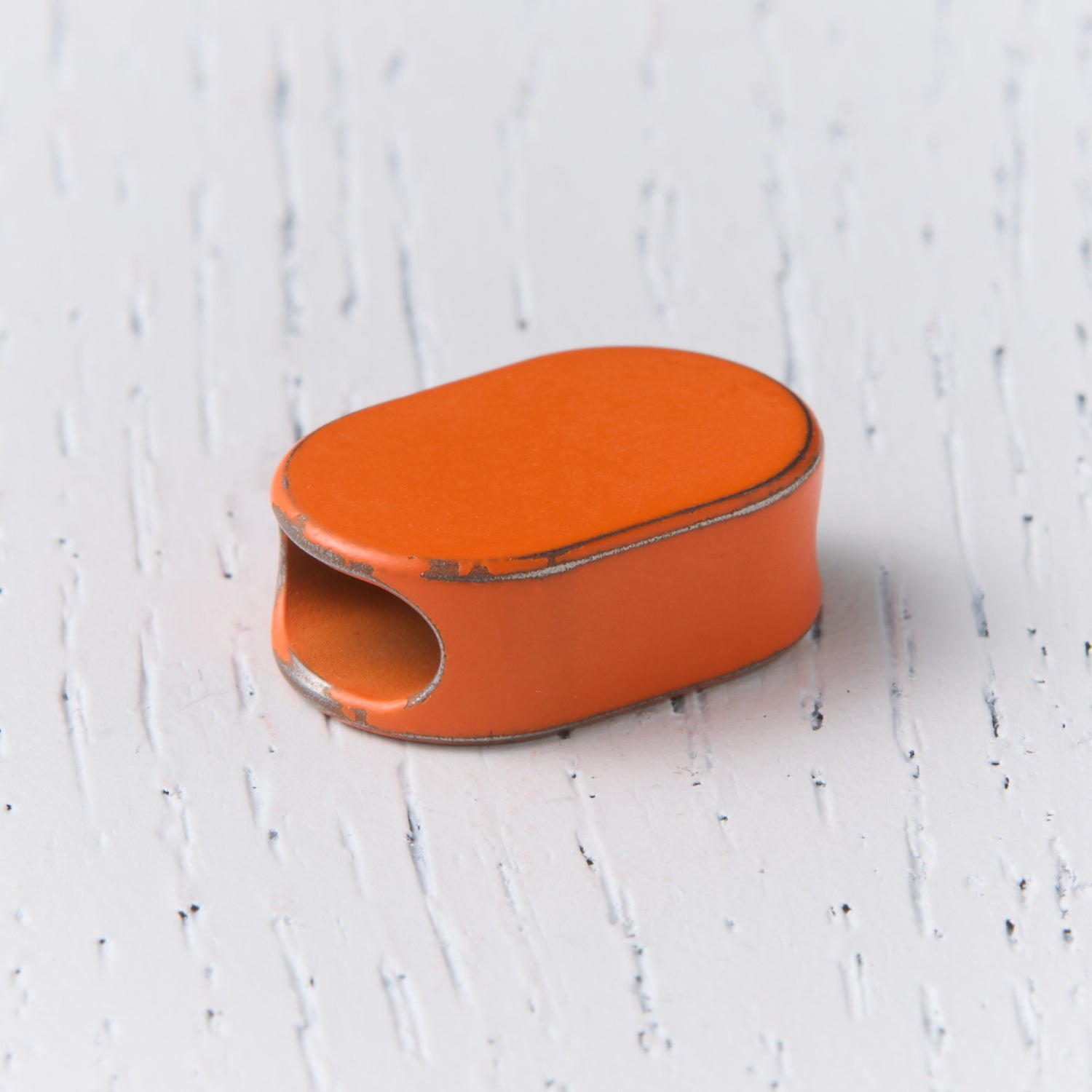 Capsule Slim Bead