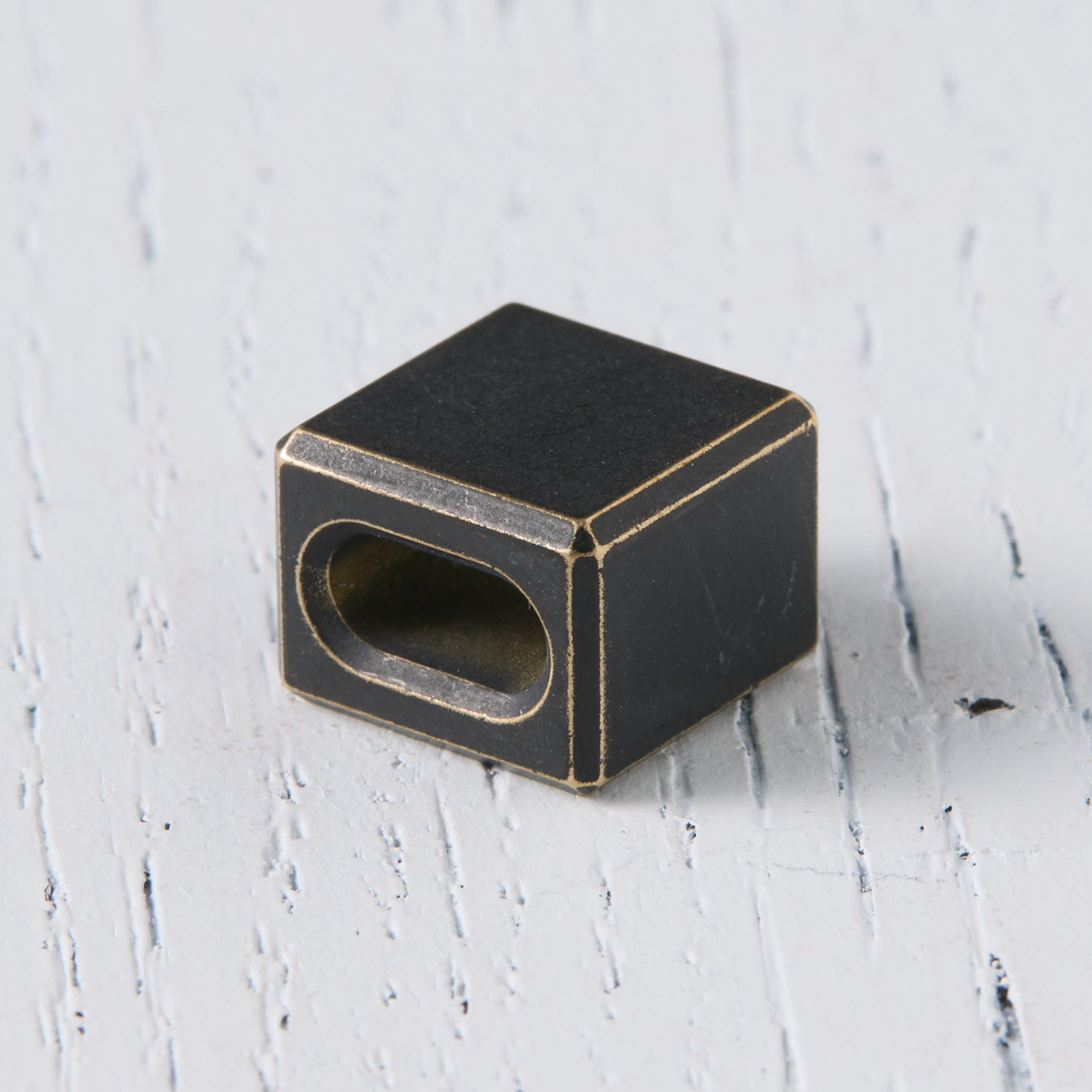 Mono Bead