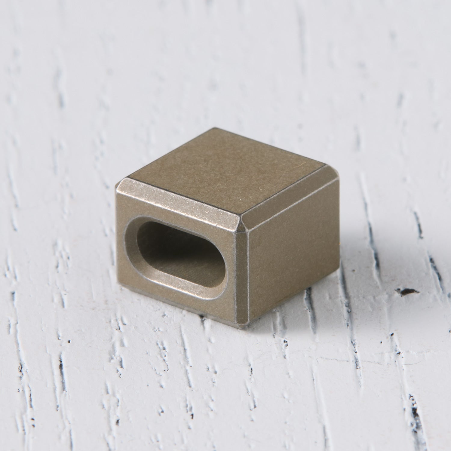 Mono Bead